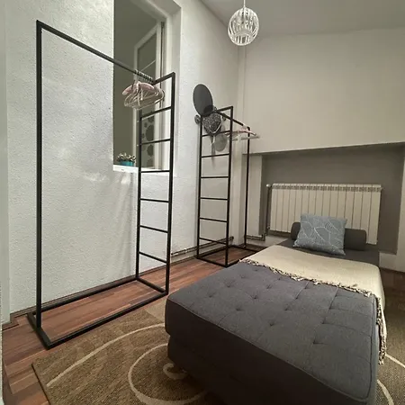 Mina 1 Lägenhet Belgrad