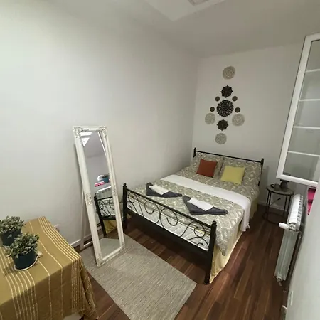 Mina 1 Βελιγράδι