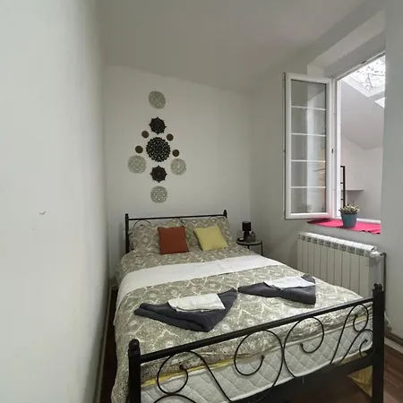 Mina 1 * Βελιγράδι